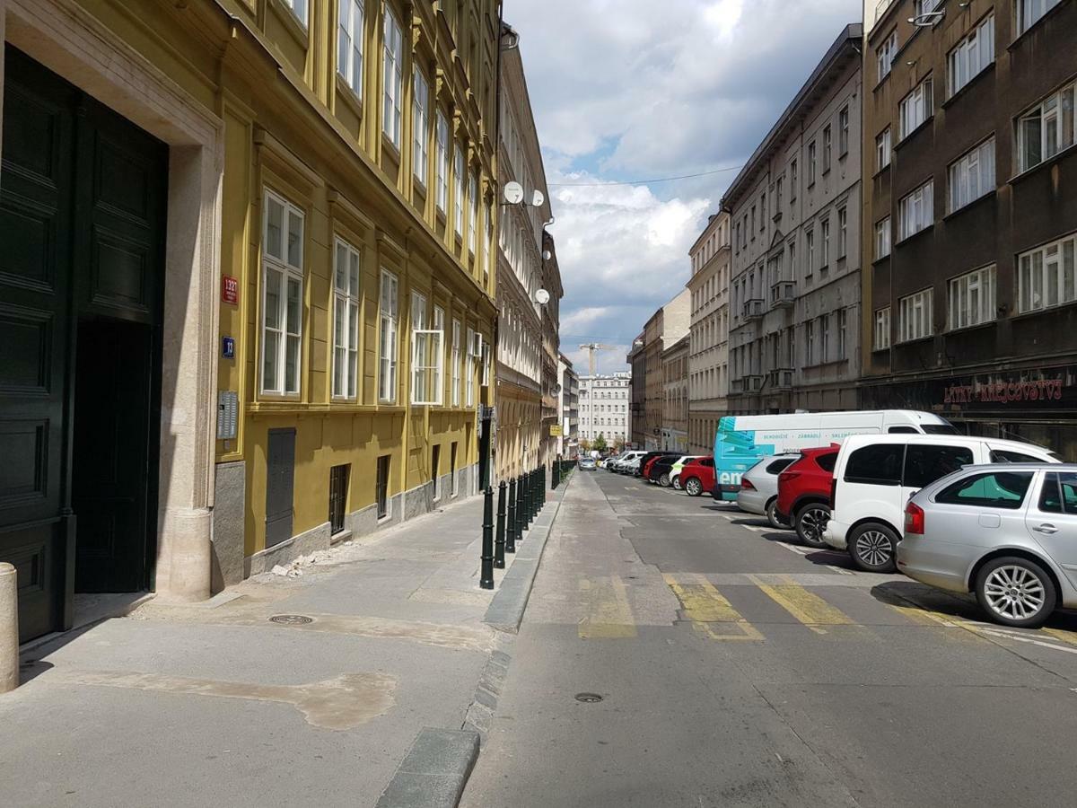 New Residence Apartments Near Wenceslas Square Praga Esterno foto